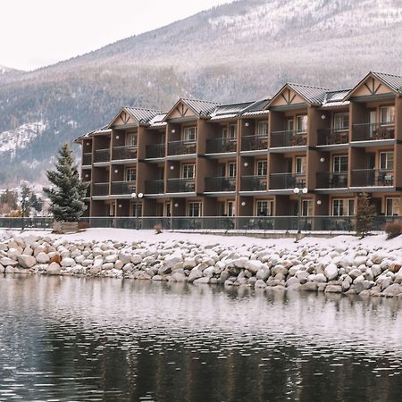 Prestige Lakeside Resort, Worldhotels Elite Nelson Bagian luar foto